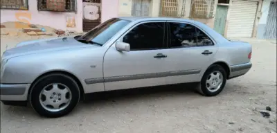 Mercedes 210 Van 1997 16 ALGER