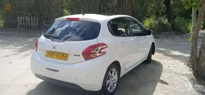 بيجو 208 2013 35 بومرداس