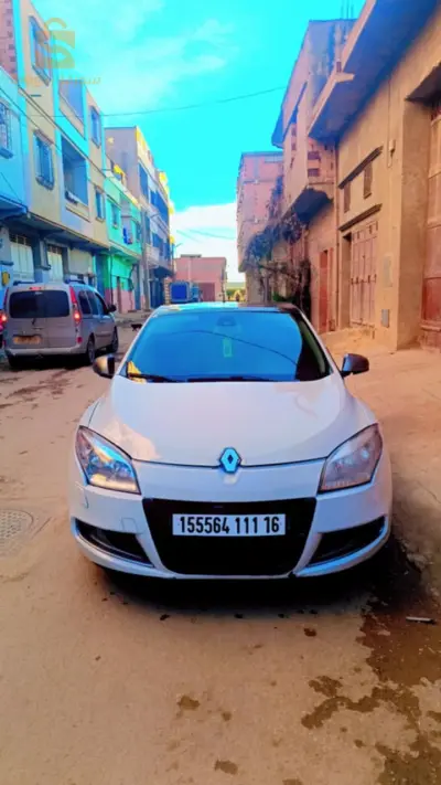 رينو Megane 2011 29 معسكر