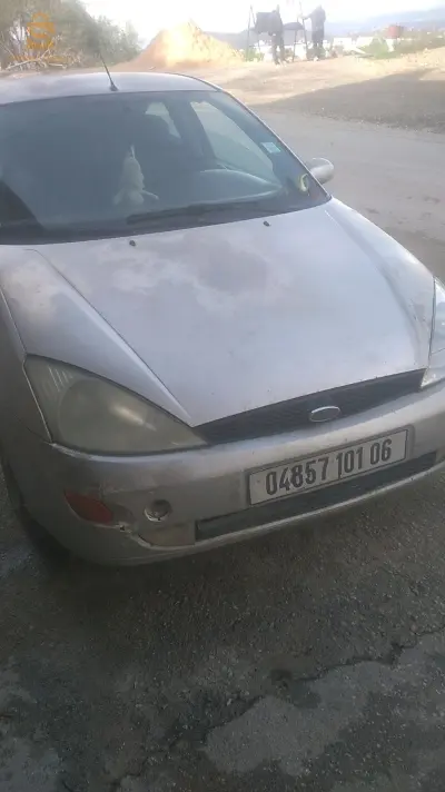Ford Focus 2001 6 BEJAIA