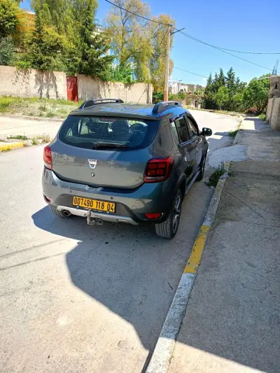 Dacia Sandero 2018 4 OUM EL BOUAGHI