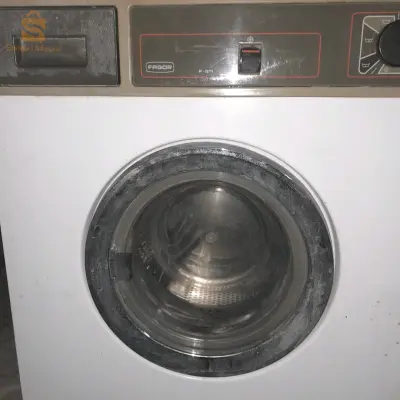 machine à laver automatique lavage essorage séchage marque FAGOR très bon état marque européenne