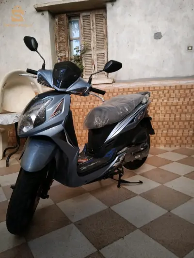 SR SYM