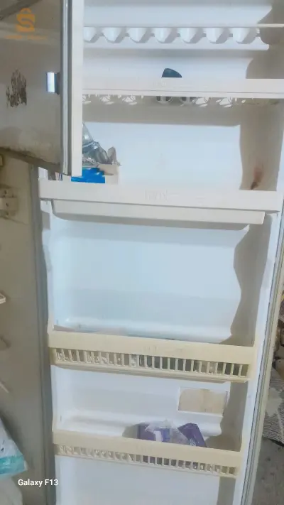 ثلاجة اونيام قديمة