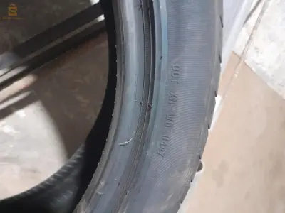 pneus Pirelli original jamais utilisé فردة وحدة معنتها رودة