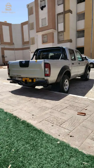 Nissan PickUp 2011 3 LAGHOUAT