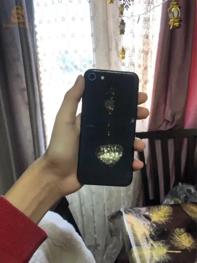 iPhone 8