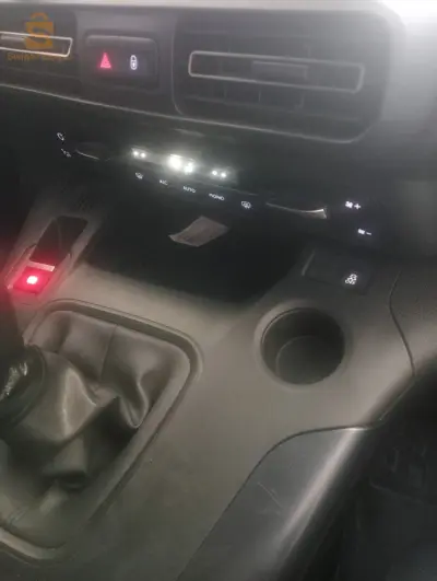 Peugeot Rifter 2020 4 OUM EL BOUAGHI