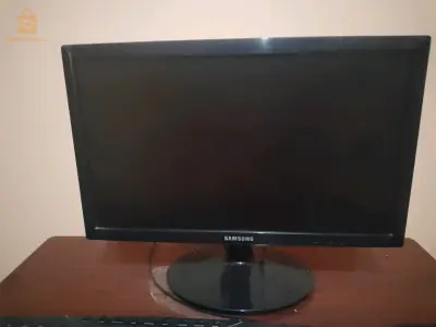 للبيع