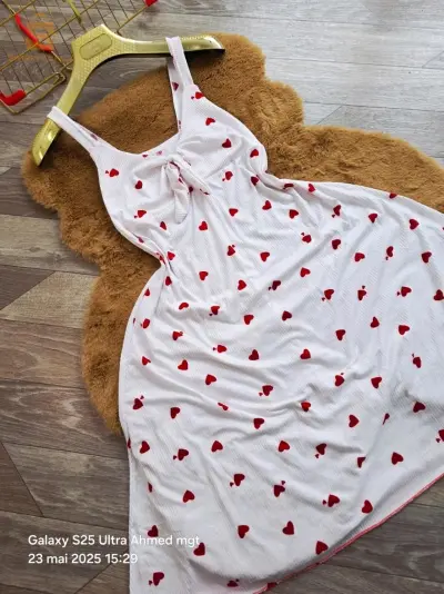 Vêtements de détente et vêtements de nuit 