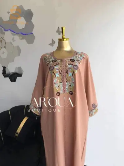 فساتين 