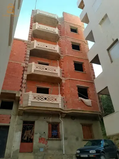 للبيع عمارات عدد الغرف 18 جيجل