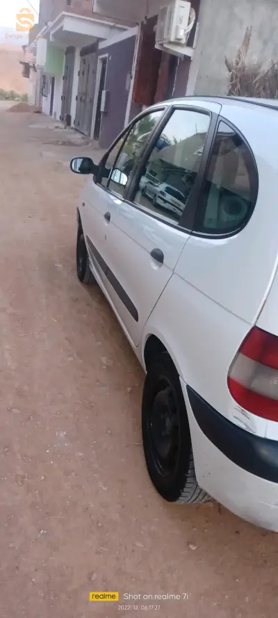 Renault Scenic 2002 7 BISKRA