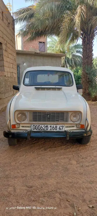 رينو R 4 1968 58 المنيعة