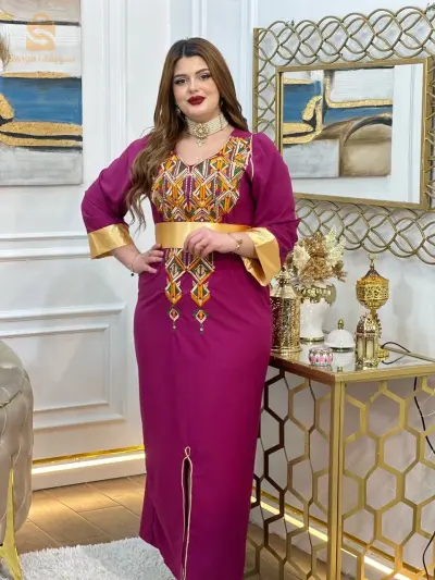 فساتين 