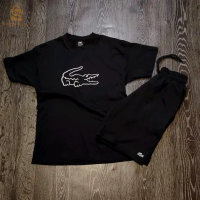 ملابس رياضية 
