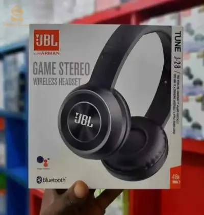 Headphones 