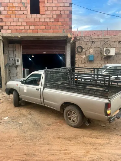 Nissan NP 300 2014 1  ADRAR