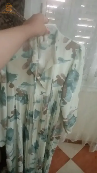 فساتين 