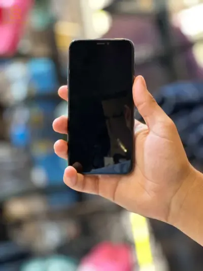 ايفون X للبيع
