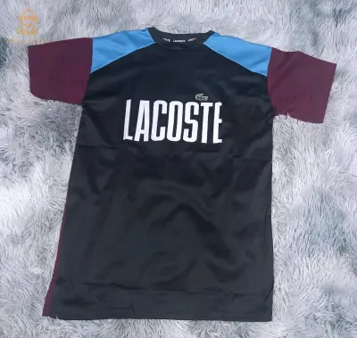Hauts et T-shirts 
