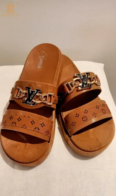 الأحذية 