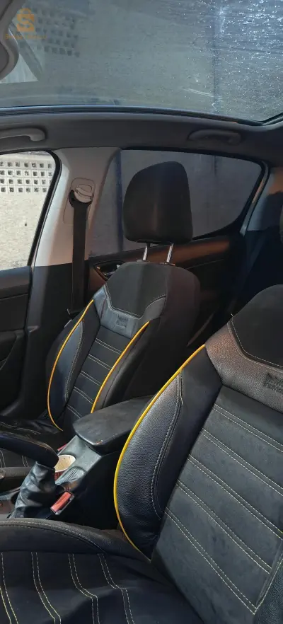Peugeot 2011 7 BISKRA