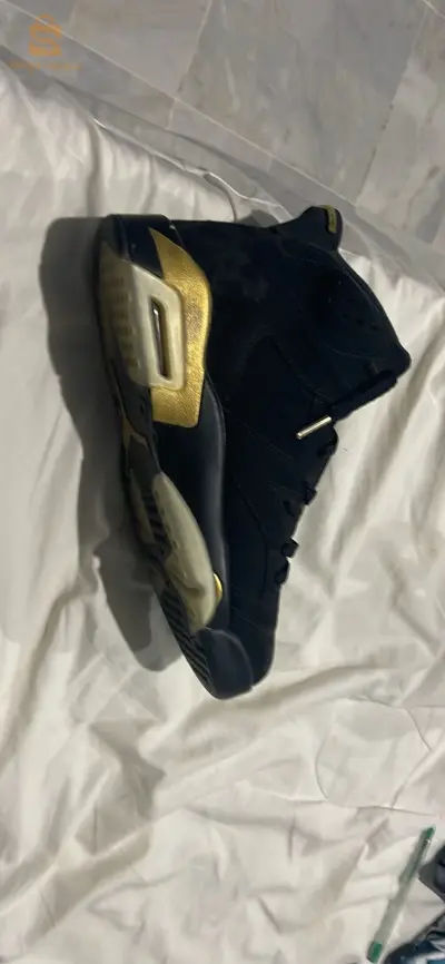 Footwear 