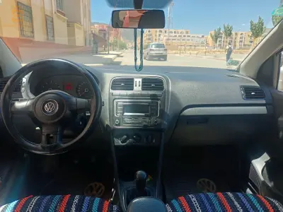 Volkswagen Polo 2013 5 BATNA
