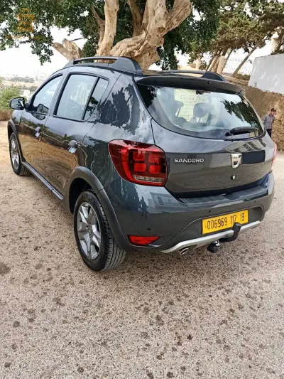 داسيا Sandero 2017 27 مستغانم