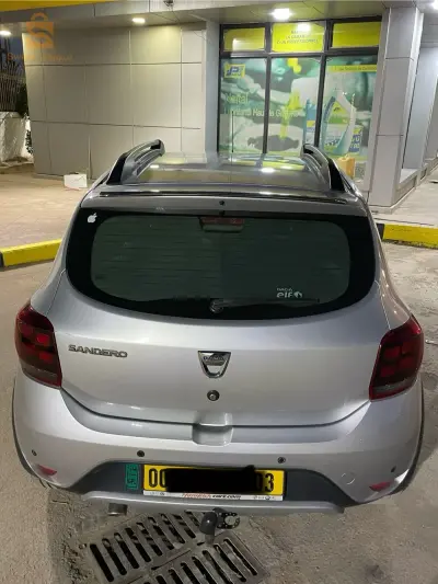Dacia Sandero 2017 3 LAGHOUAT