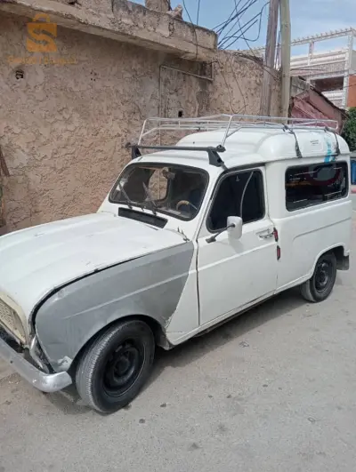 رينو R 4 1982 21 سكيكدة