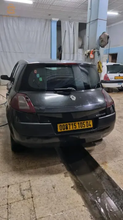 رينو Megane 2005 4 ام البواقي