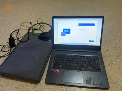 Laptop 