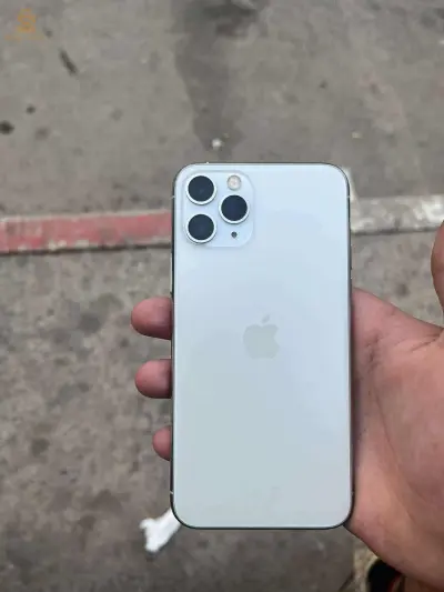 ايفون 11Pro للبيع