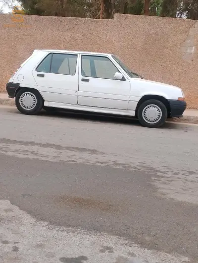 Renault 1988 31 ORAN