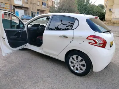 بيجو 208 2012 10 البويرة