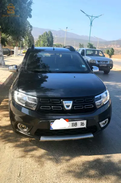 داسيا Sandero 2018 44 عين الدفلى