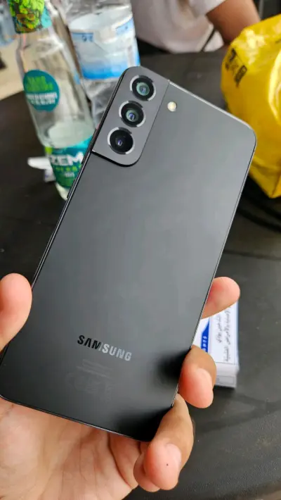 Samsung +S22 à vendre
