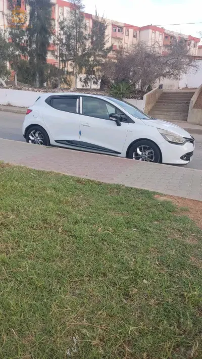 Renault Clio 4 2016 16 ALGER