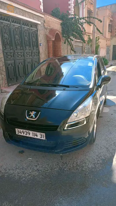 Peugeot 5008 2014 31 ORAN