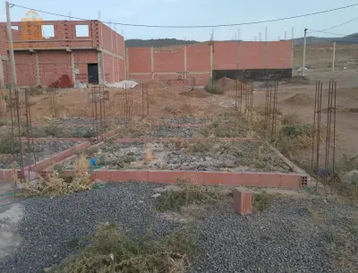 للبيع اراضي سكنية عدد الغرف 5 باتنة