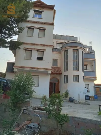 للبيع فلل سكنية عدد الغرف 9 البليدة