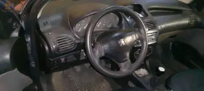 بيجو 206 2006 20 سعيدة