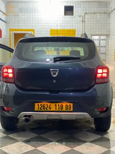 داسيا Sandero 2019 44 عين الدفلى