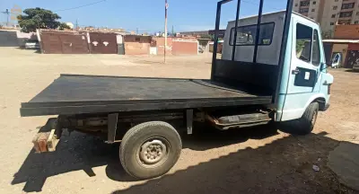 Mercedes 100 D 1991 42 TIPAZA