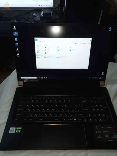 Laptop 