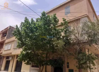 للبيع فلل سكنية عدد الغرف8 13 تلمسان