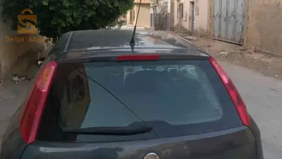 فيات Grande Punto 2010 7 بسكرة