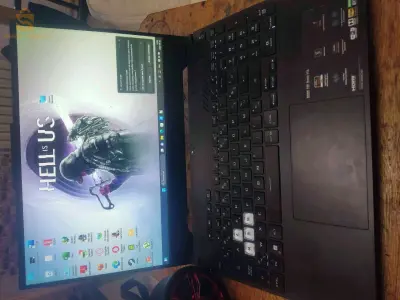 Laptop 